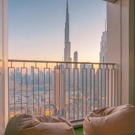 Burj View, Dubai Mall Walk, Big Pool Burj View Exterior photo