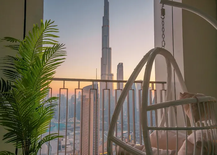Burj View, Dubai Mall Walk, Big Pool Burj View