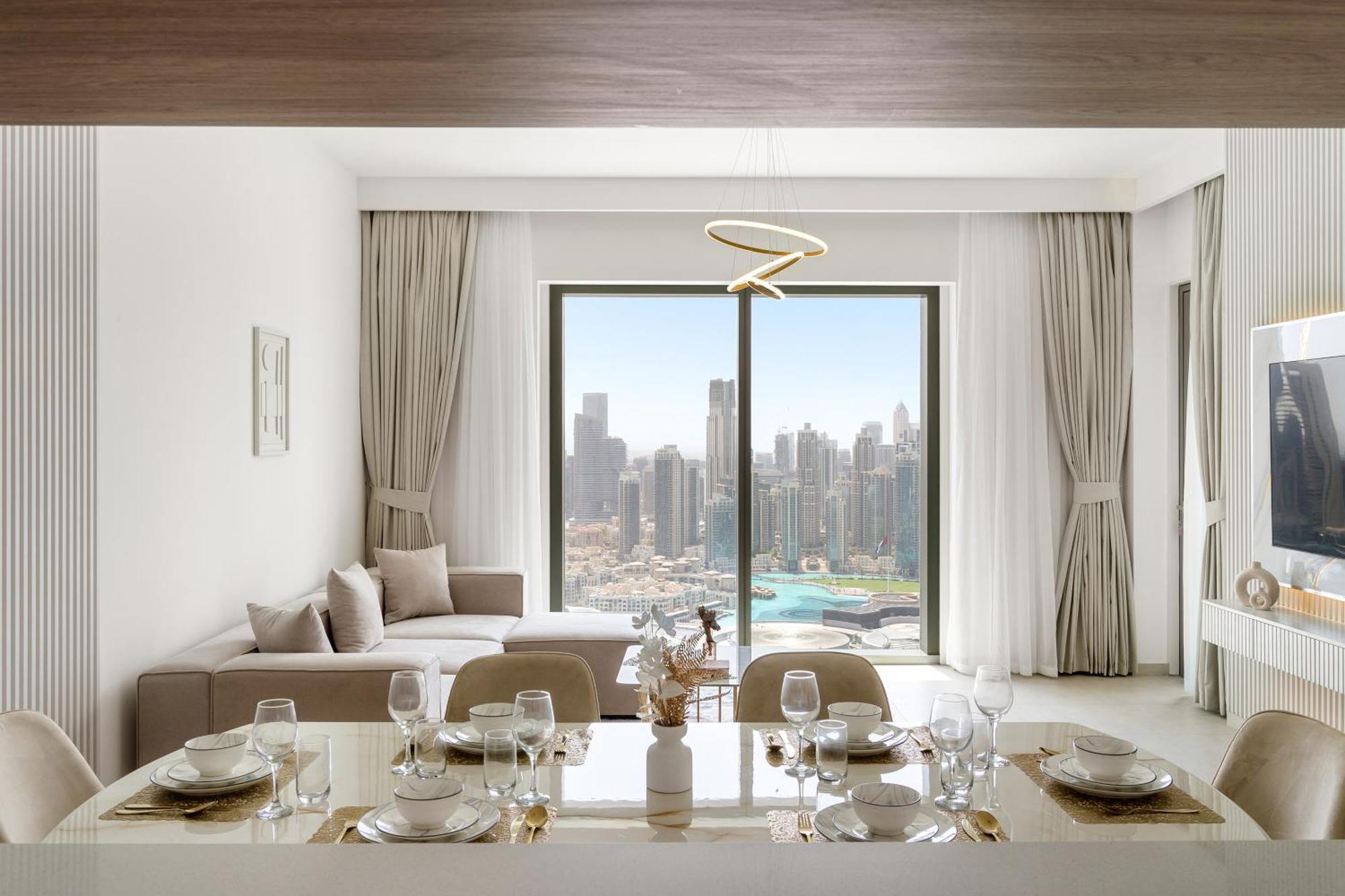 Burj View, Mall Walk, Big Pool Burj View Apartment *