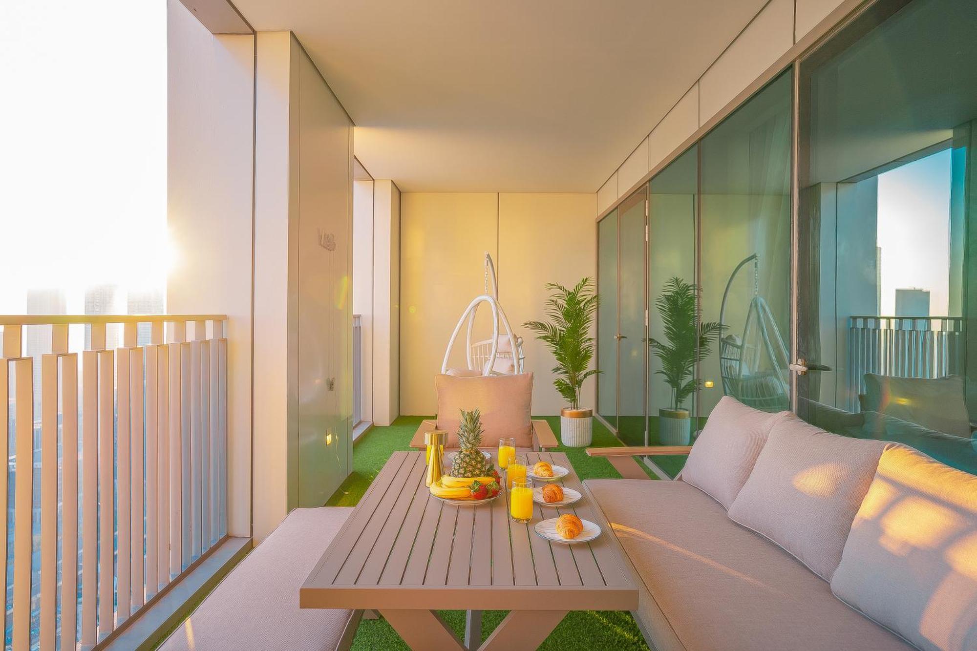 Burj View, Mall Walk, Big Pool Burj View Apartment *